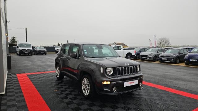 Jeep Renegade image 9