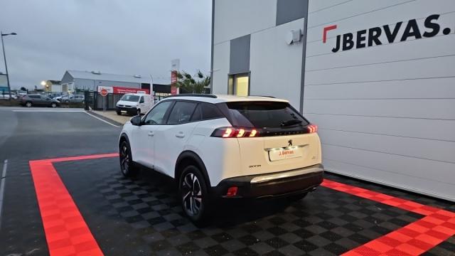 Peugeot 2008 image 3