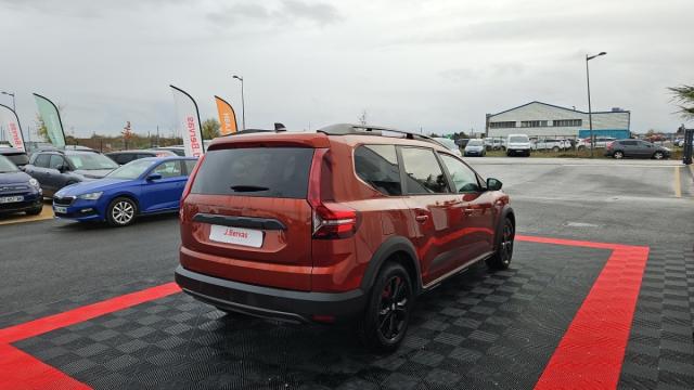 Dacia Jogger image 1