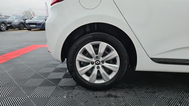 Renault Clio image 8