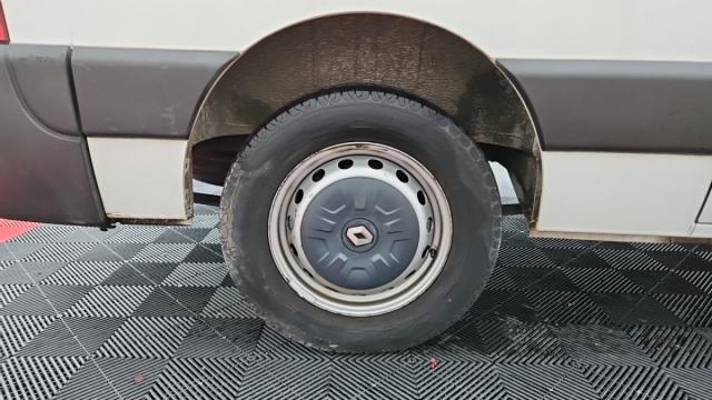 Renault Master image 2