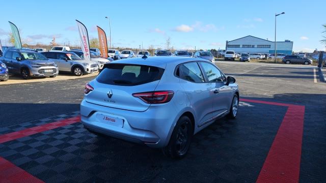 Renault Clio image 9