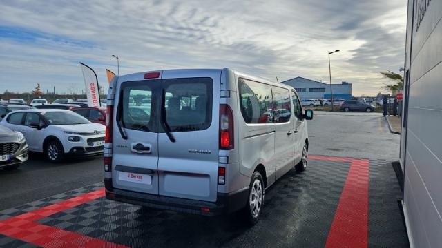 Renault Trafic image 8