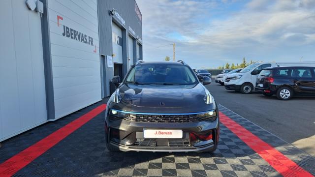 Lynk & Co 01 image 3