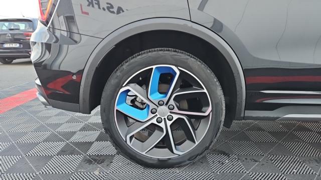 Lynk & Co 01 image 1