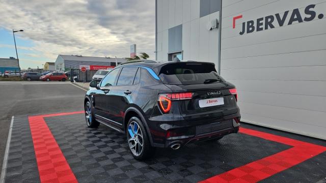 Lynk & Co 01 image 9