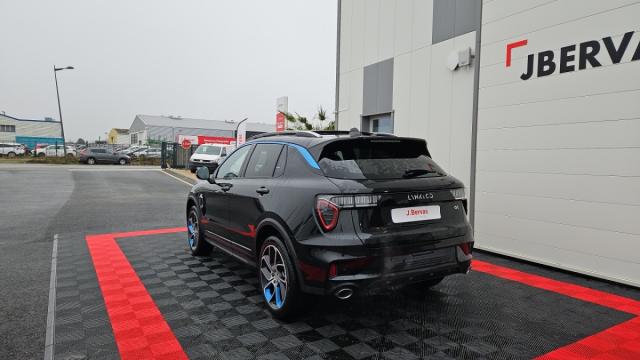 Lynk & Co 01 image 2