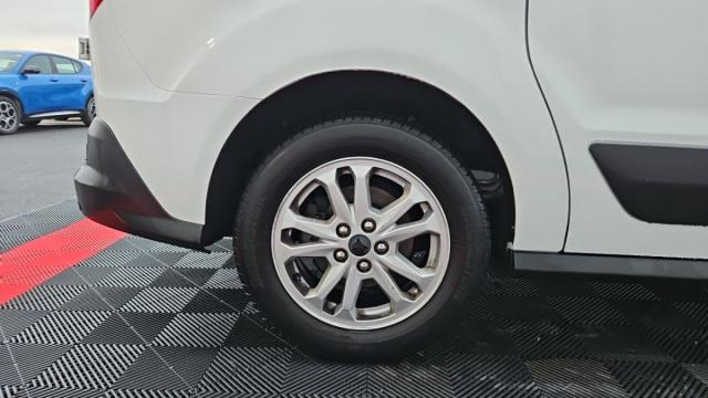 Ford Transit Connect image 9
