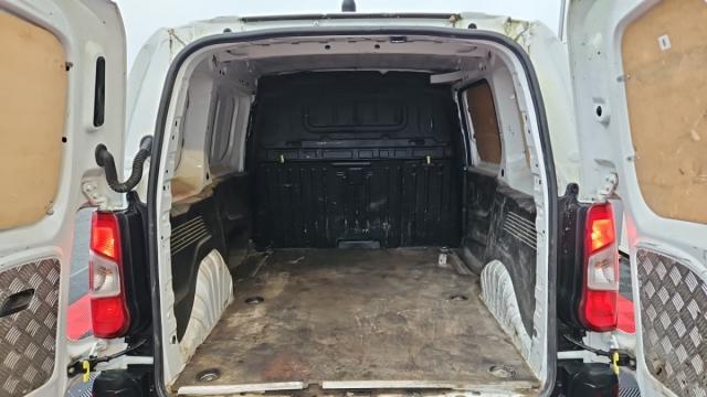 Peugeot Partner image 9