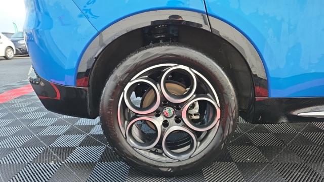 Alfa Romeo Tonale image 8