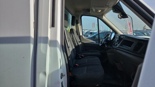 Ford Transit image 6