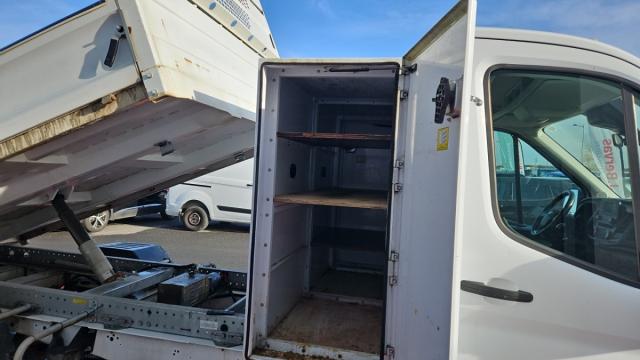 Ford Transit image 4