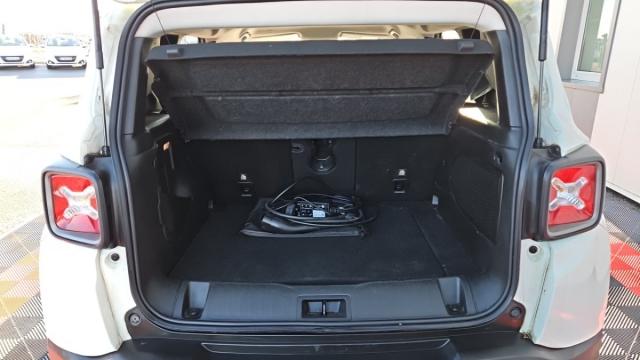 Jeep Renegade image 7