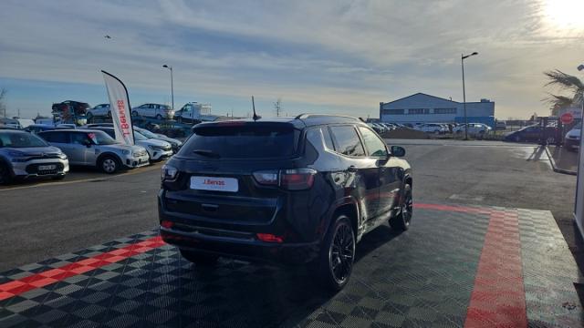 Jeep Compass image 9