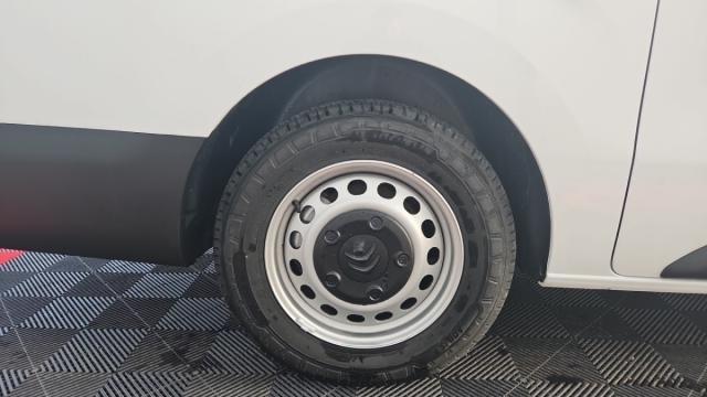 Citroen Jumpy image 2