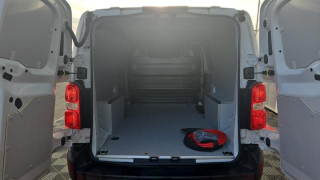 Citroen Jumpy image 3