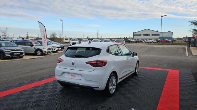 Renault Clio image 9