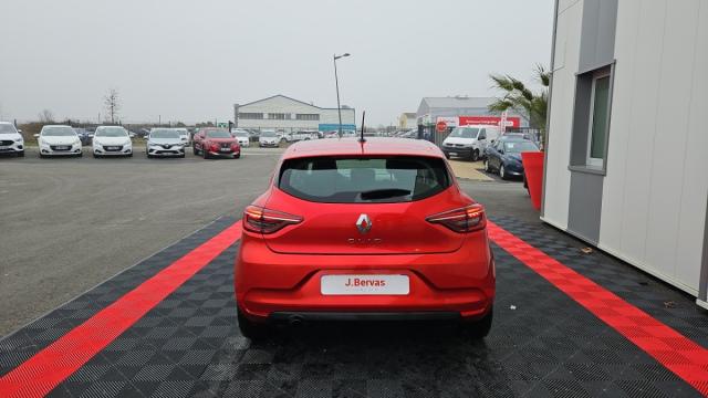 Renault Clio image 8