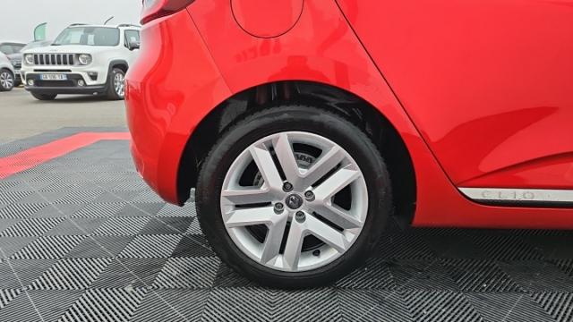 Renault Clio image 9