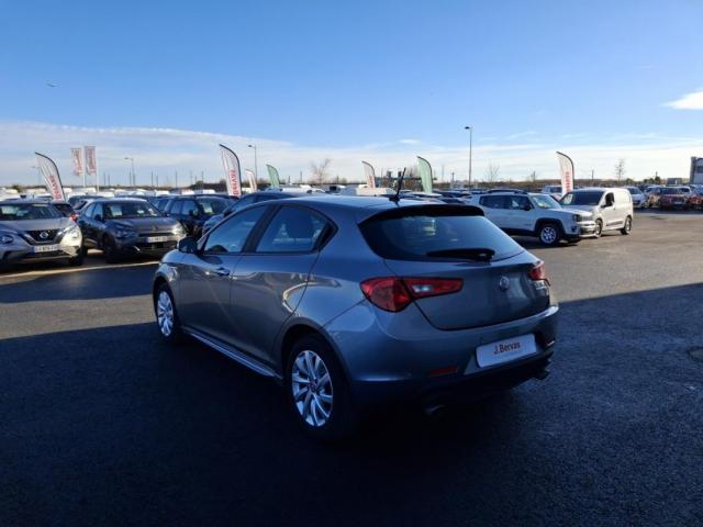 Alfa Romeo Giulietta image 5