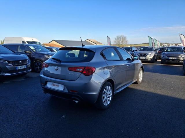 Alfa Romeo Giulietta image 4