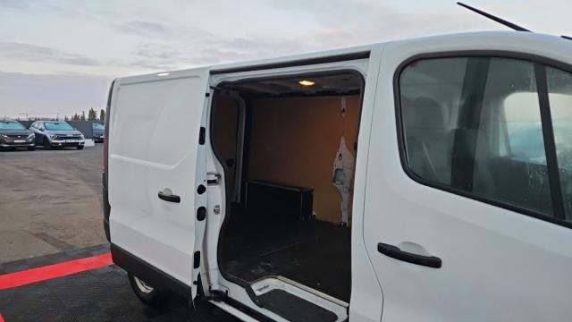 Renault Trafic image 8