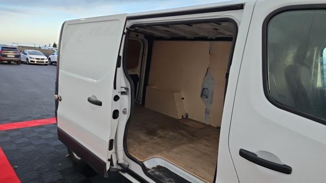 Renault Trafic image 2