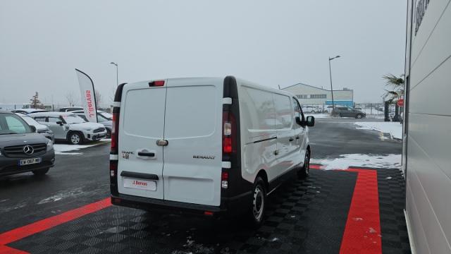 Renault Trafic image 8