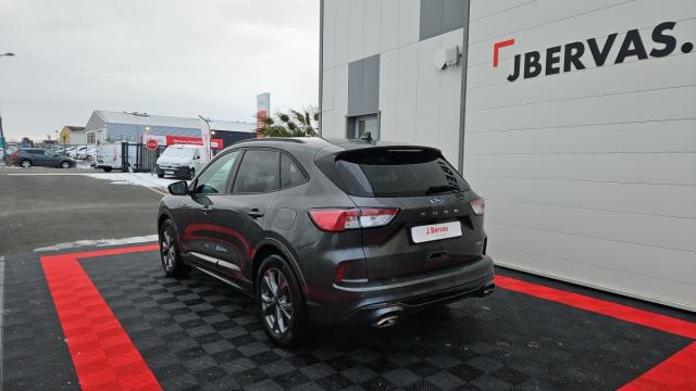 Ford Kuga image 8