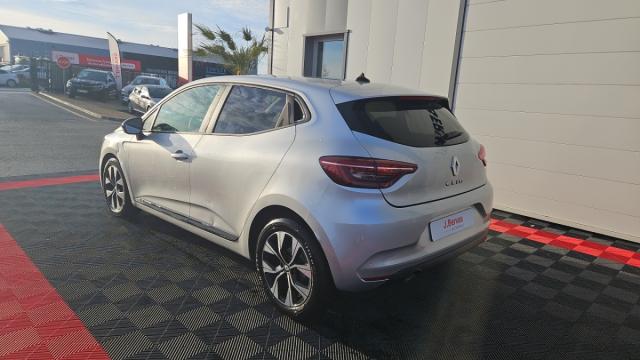 Renault Clio image 6