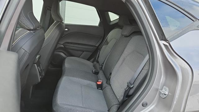 Renault Captur image 9