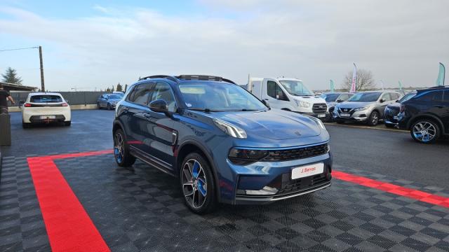 Lynk & Co 01 image 9