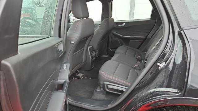 Ford Kuga image 4