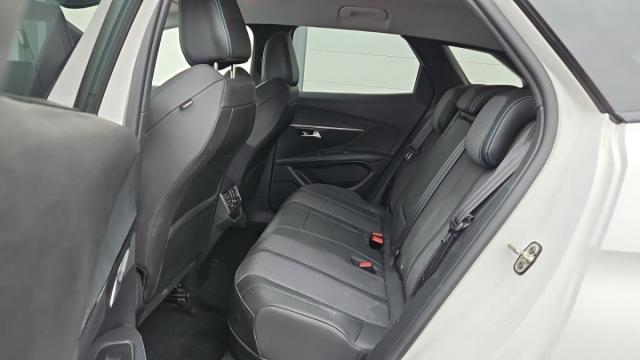 Peugeot 3008 image 8