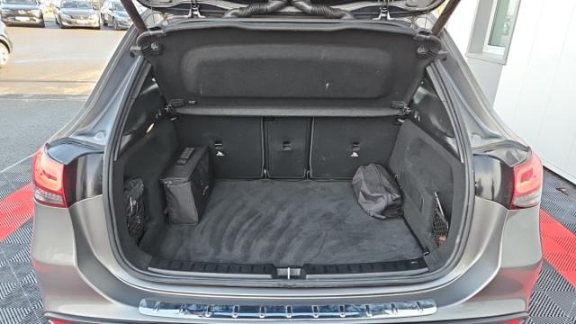 Mercedes Benz Gla image 8