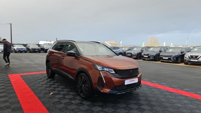 Peugeot 5008 image 1