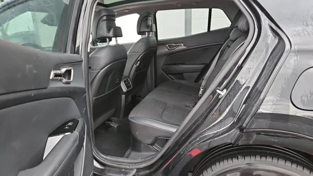 Kia Sportage image 9