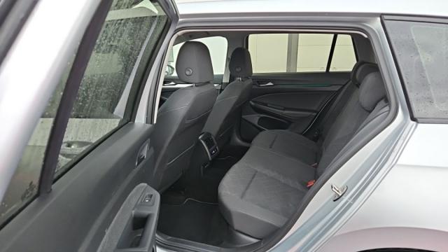 Volkswagen Golf Sw image 1