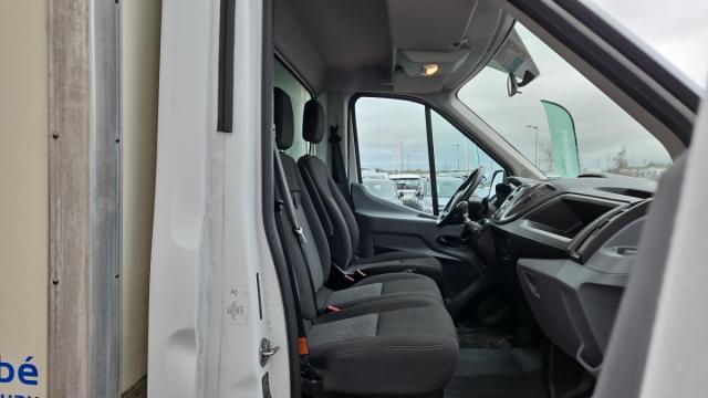 Ford Transit image 6