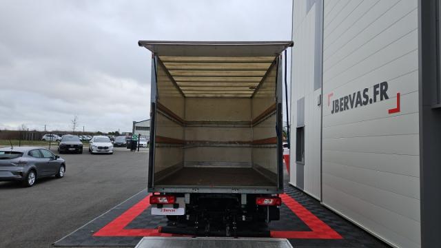 Ford Transit image 4