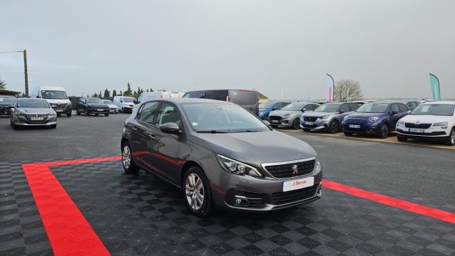 Peugeot 308 image 8