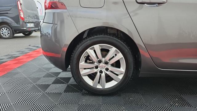 Peugeot 308 image 3