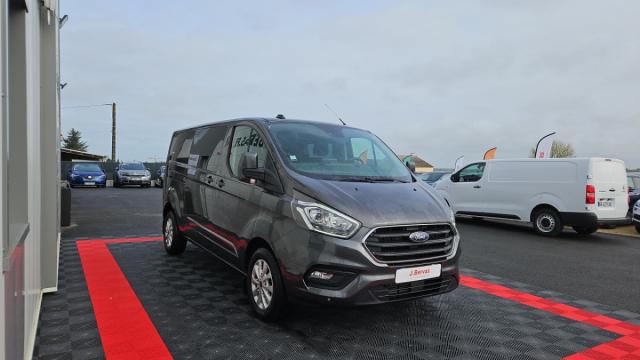 Ford Transit Custom image 3