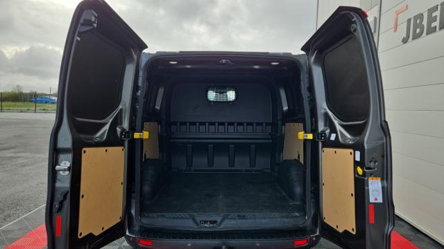 Ford Transit Custom image 8