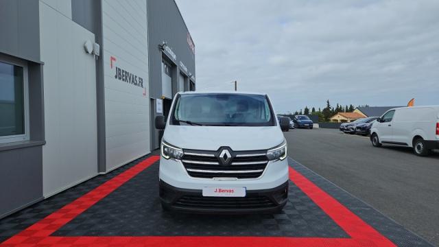 Renault Trafic image 9
