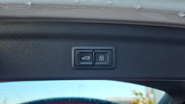 Audi Q3 image 8