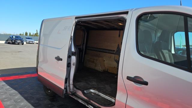 Renault Trafic image 1