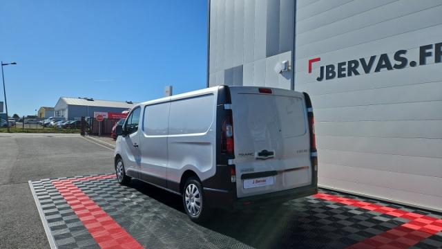 Renault Trafic image 8