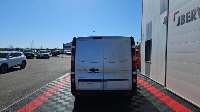 Renault Trafic image 2