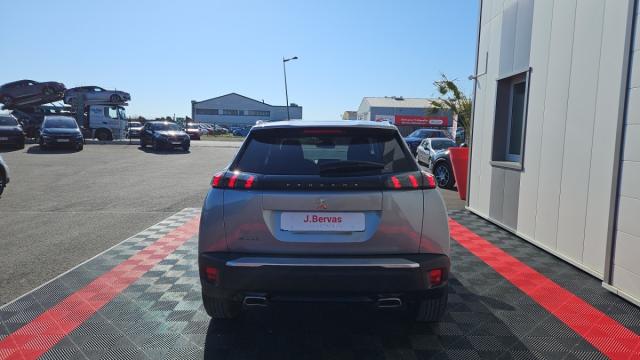 Peugeot 2008 image 1
